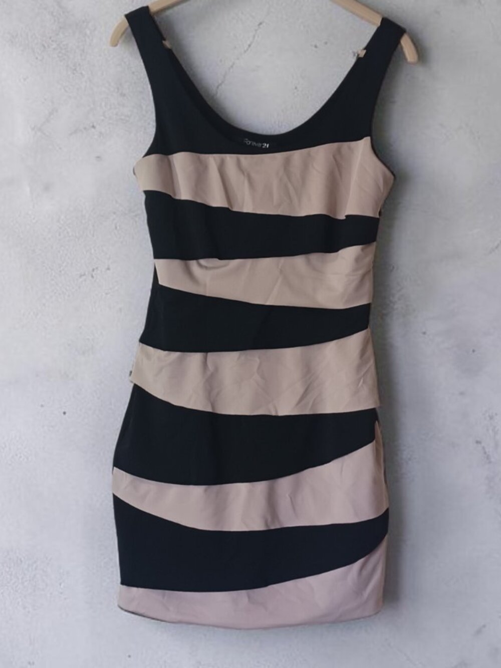Forever 21 Black & White Striped Bodycon Mini Dress Size Small